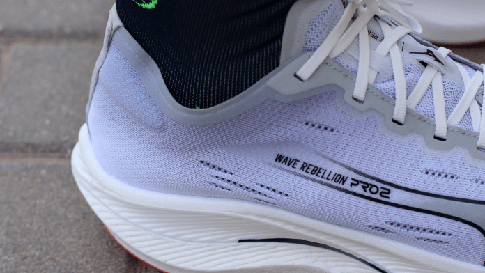 Mizuno Wave Rebellion Pro 2