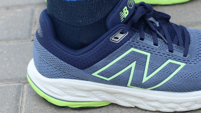 New Balance Fresh Foam X 860 v14 Collar