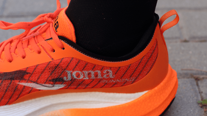 Joma R 1000