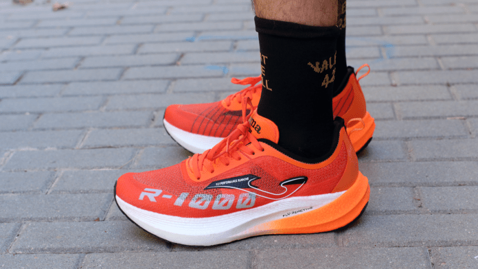 Joma R 1000