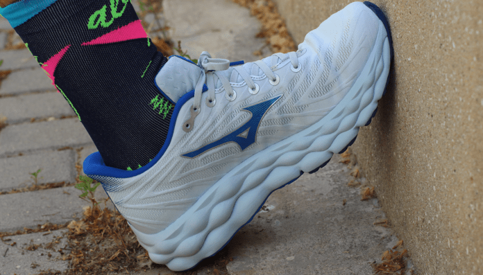 Mizuno Wave Sky 8