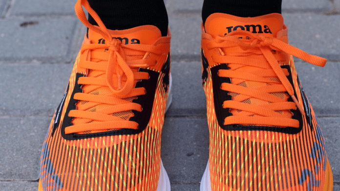 Joma R 3000