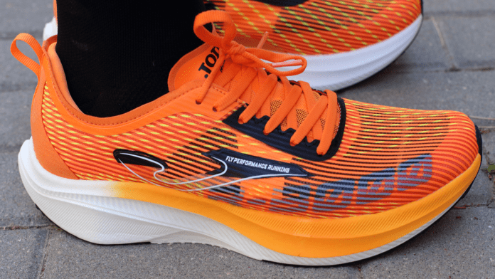 Joma R 3000