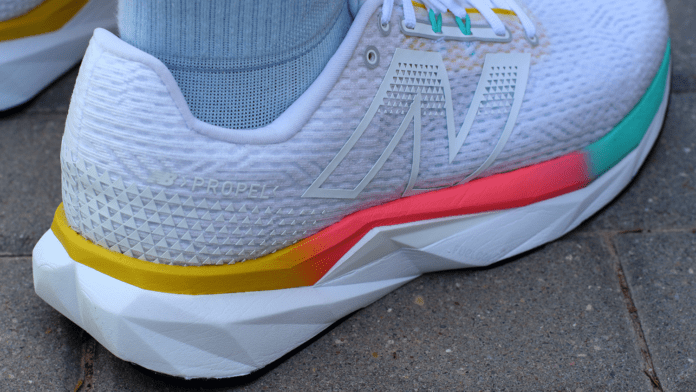 New Balance FuelCell Propel v5