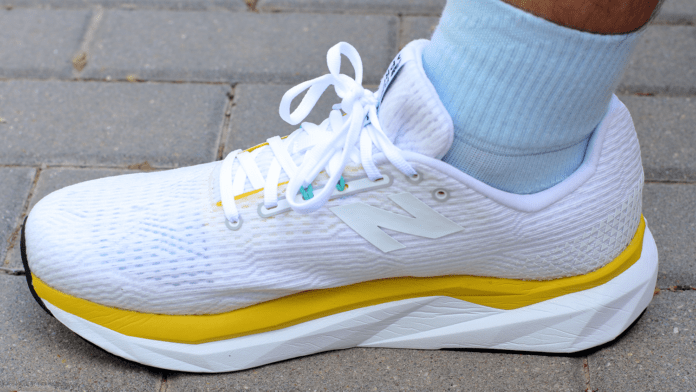 New Balance FuelCell Propel v5