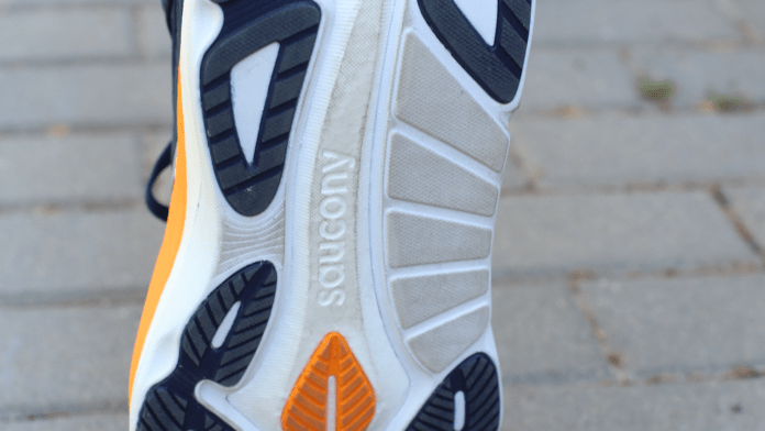 Saucony Hurricane 24 Suela arco
