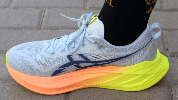ASICS Superblast 2