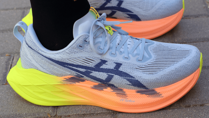 ASICS Superblast 2