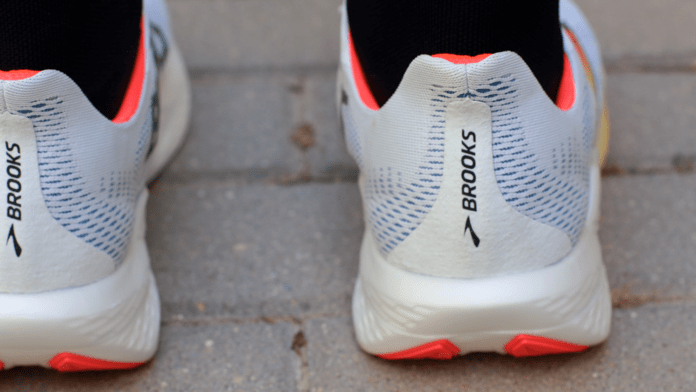 Brooks Hyperion Max 2 Collar