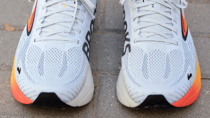 Brooks Hyperion Max 2 Horma delante