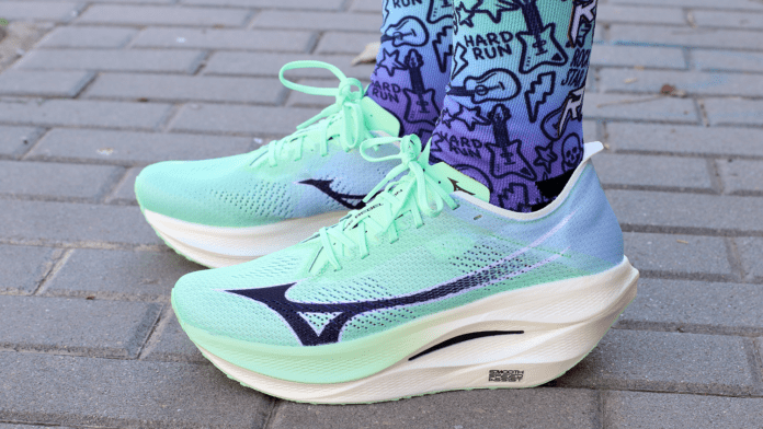 Mizuno Wave Rebellion Pro 3