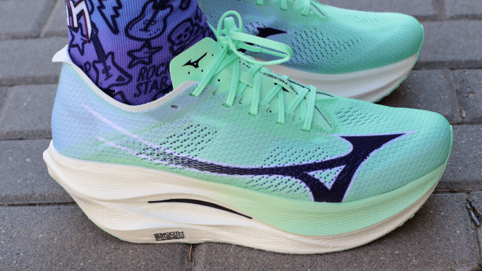 Mizuno Wave Rebellion Pro 3