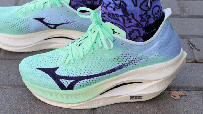 Mizuno Wave Rebellion Pro 3