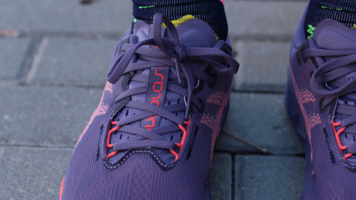 ASICS Novablast 5