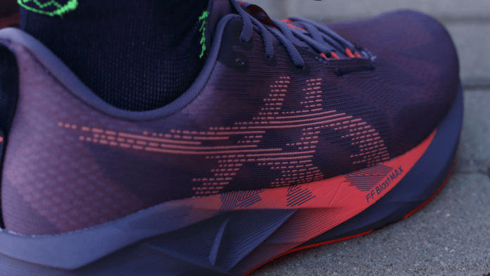 ASICS Novablast 5
