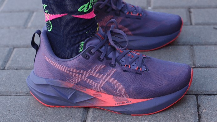 ASICS Novablast 5