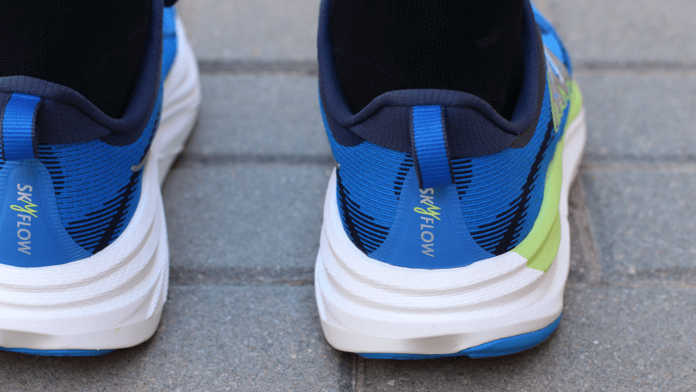 HOKA Skyflow