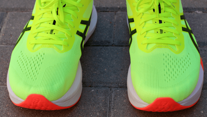 ASICS Magic Speed 4 Amplitud de base