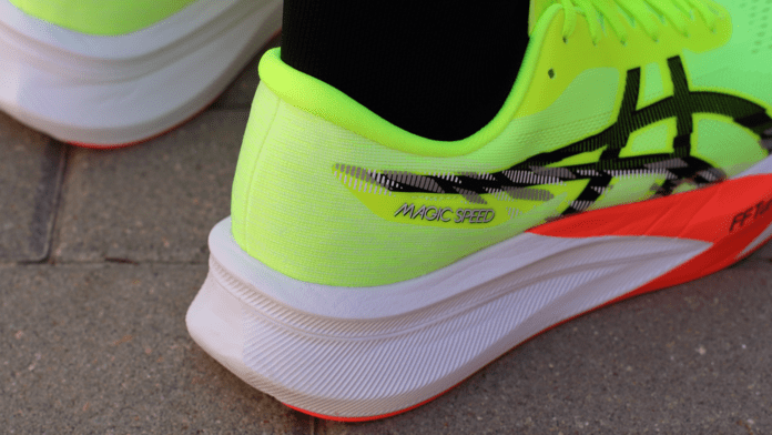 ASICS Magic Speed 4 Aquiles