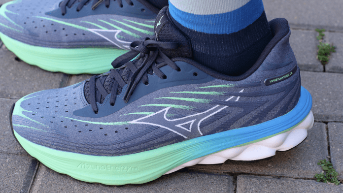 Mizuno Wave Skyrise 6