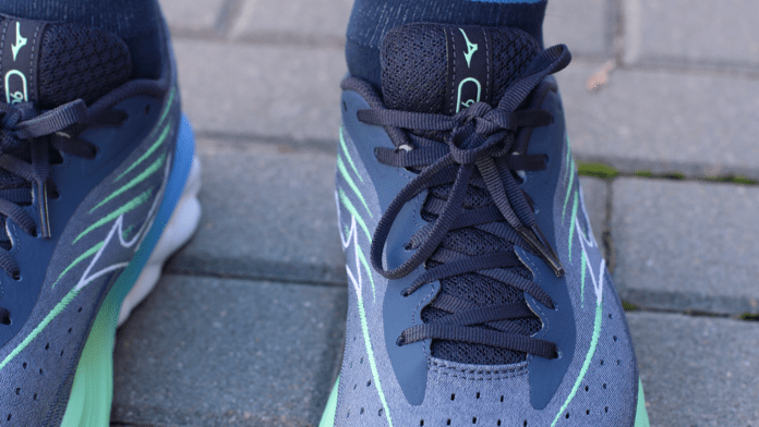 Mizuno Wave Skyrise 6