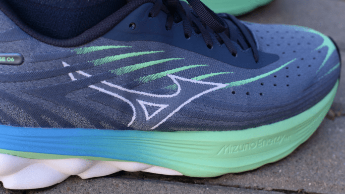 Mizuno Wave Skyrise 6