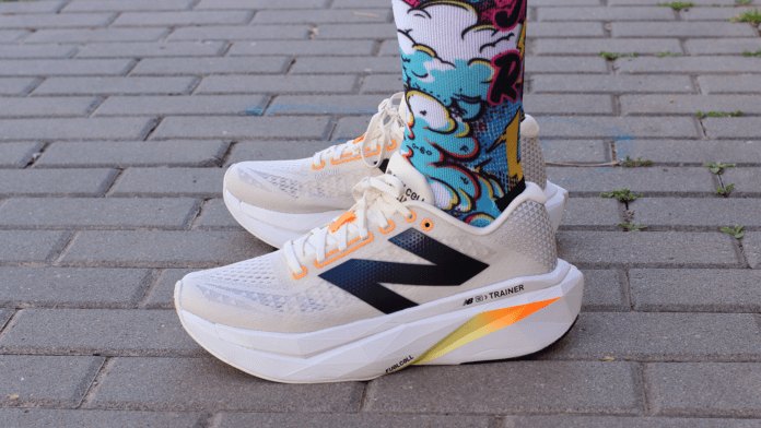 New Balance FuelCell SuperComp Trainer v3