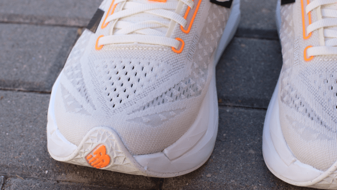 New Balance FuelCell SuperComp Trainer v3