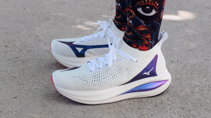 Mizuno Neo Vista 2