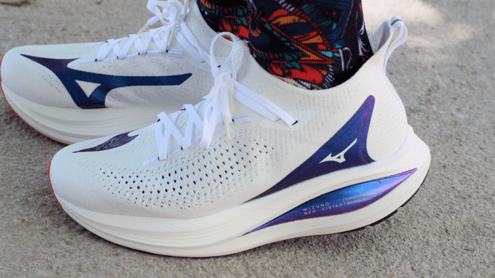 Mizuno Neo Vista 2