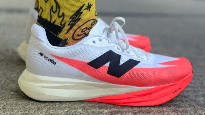 New Balance FuelCell SuperComp Elite v5