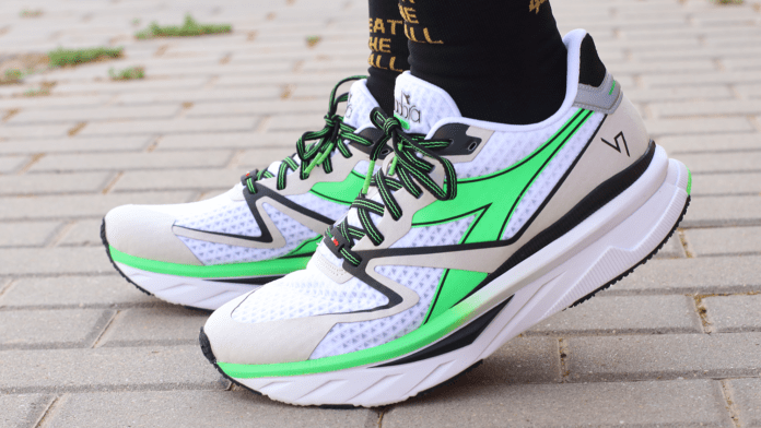 Diadora Atomo v7000 Horma