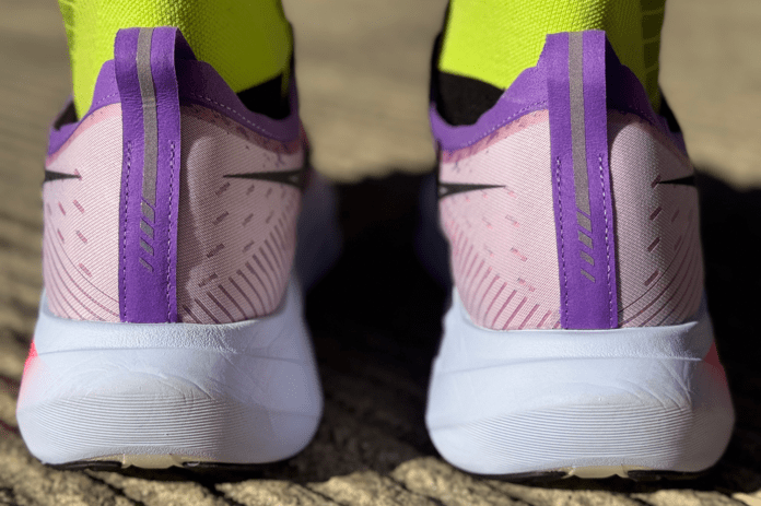 ASICS Megablast Amplitud de base