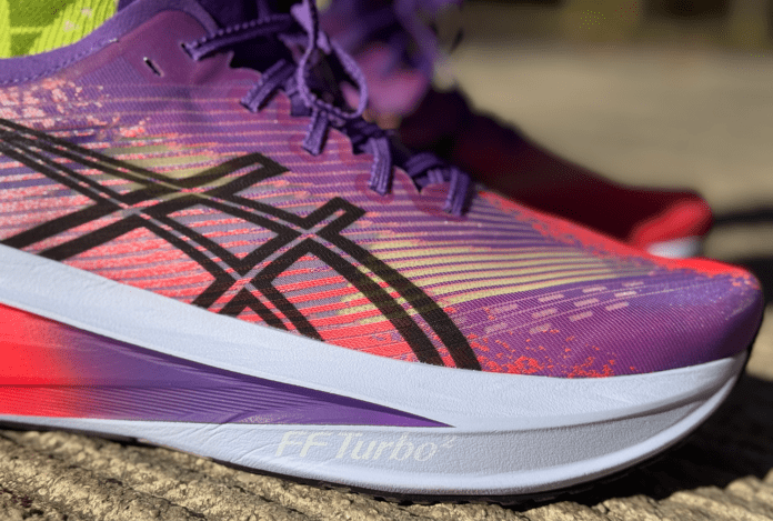 ASICS Megablast Upper
