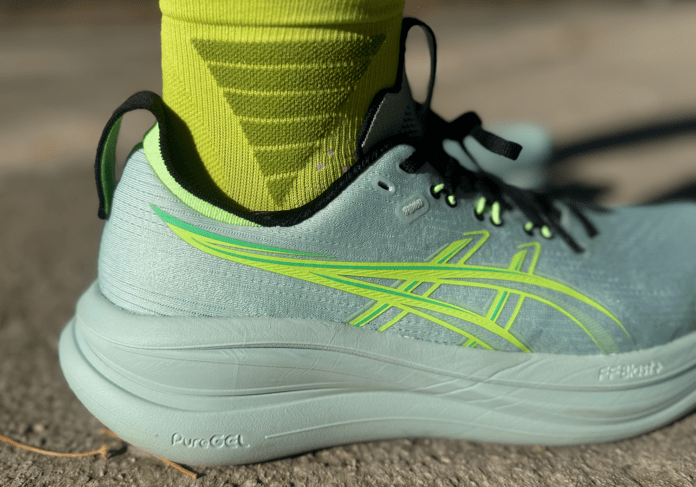 ASICS Gel Nimbus 28 Collar