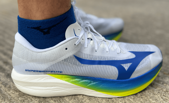 Mizuno Hyperwarp Elite