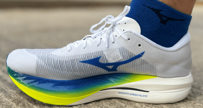 Mizuno Hyperwarp Elite