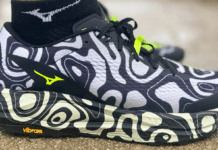 Mizuno Neo Accera