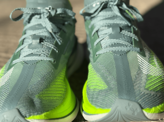 Under Armour Velociti Elite 3 Costura