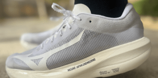 Mizuno Hyperwarp Pure