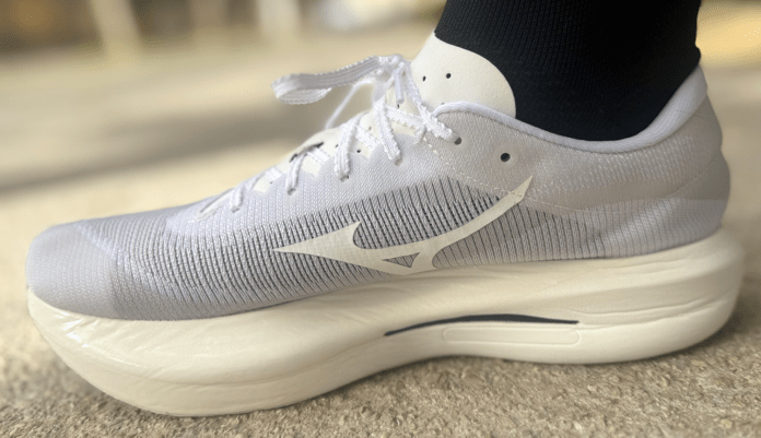 Mizuno Hyperwarp Pure Arco