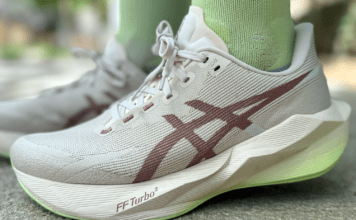 ASICS Novablast 6