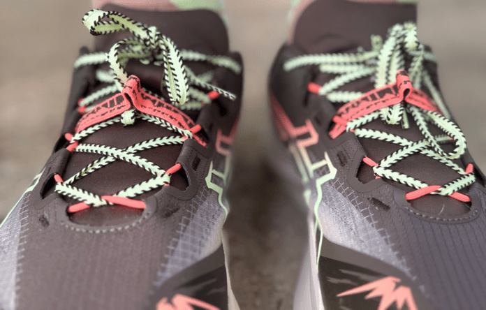 ASICS Fuji Lite 7 Cordones