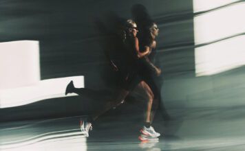 Corre el Maratón Valencia con el Altra Performance Program F26 Road VC3 Group 2020 preview