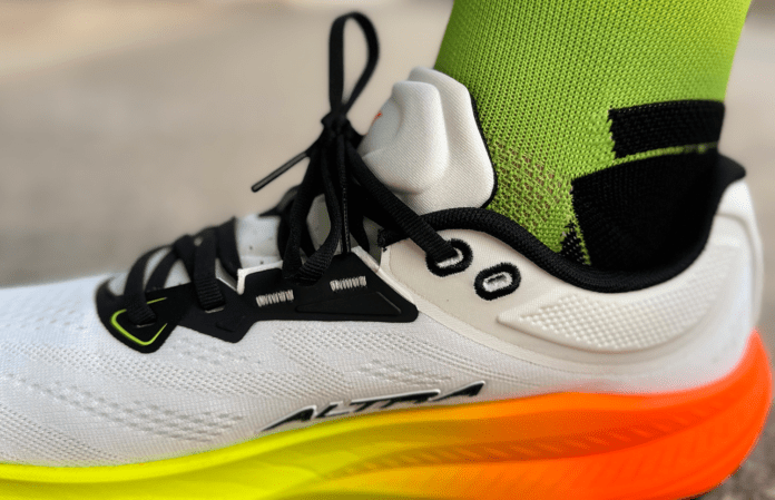 Altra Torin 9 Cordones