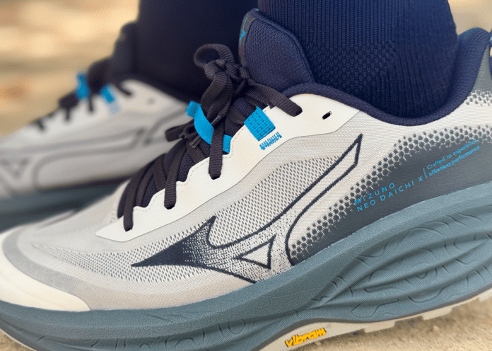 Mizuno Neo Daichi X Upper